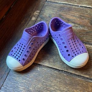 Native toddler shoes size C7
